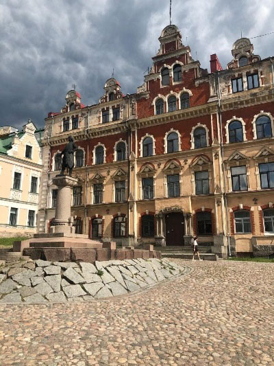 Памятник Торгильсу Кнутссону.