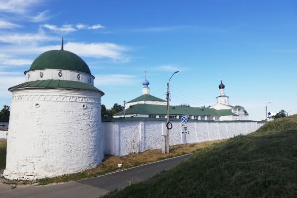 Монастырь.