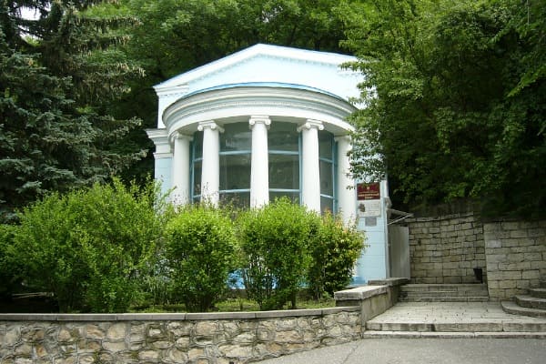Источник.