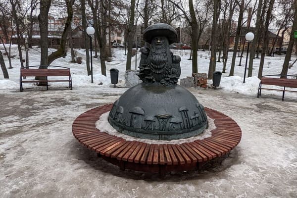 Скульптуры.