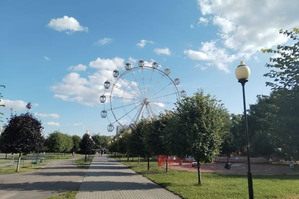 Аттракционы.