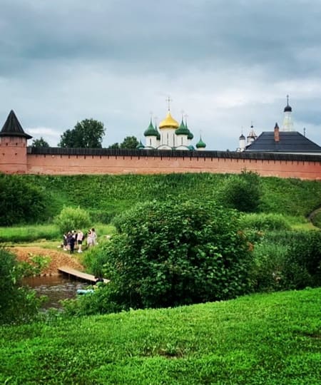 Монастырь.