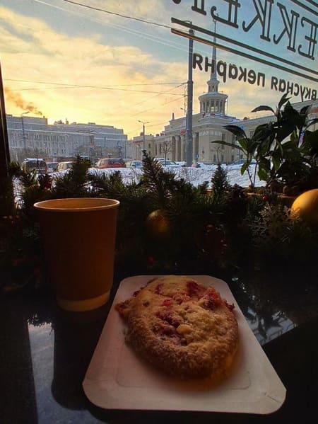 Кафе у вокзала.