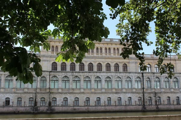 Центр города.